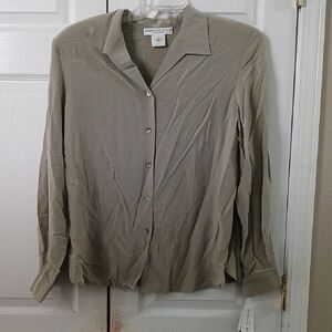 Josephine Chaus Collection vintage sage 100% silk button down blouse Sz 16 NWT